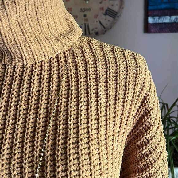 Arizona jean Company Long Turtleneck Sweater Size Small Pumpkin Ale - Picture 3 of 12